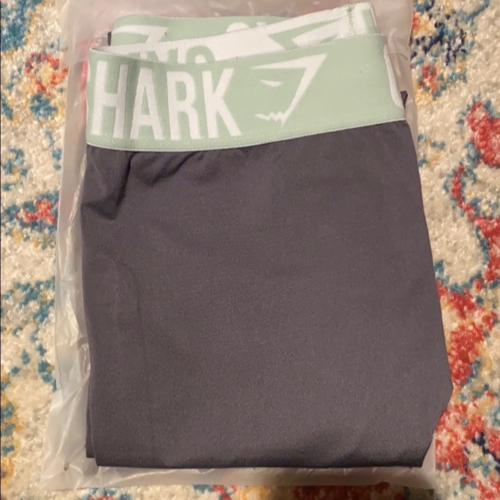 GYMSHARK FIT LEGGINGS (not cropped)